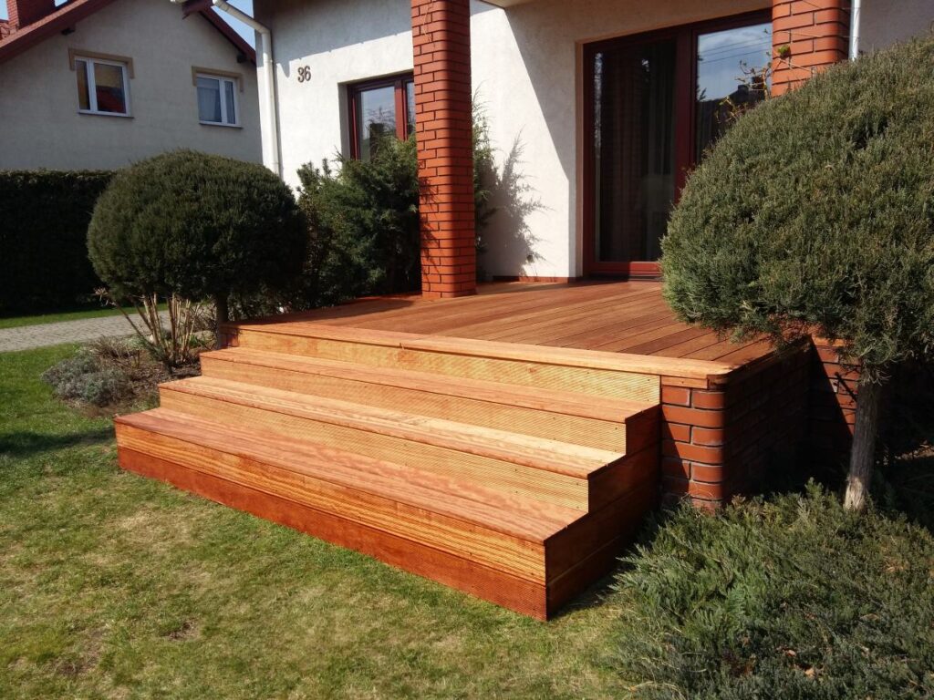 Tarasy drewniane Warszawa - Oferta strefatarasy.pl - Projektowanie, montaż, układanie tarasów