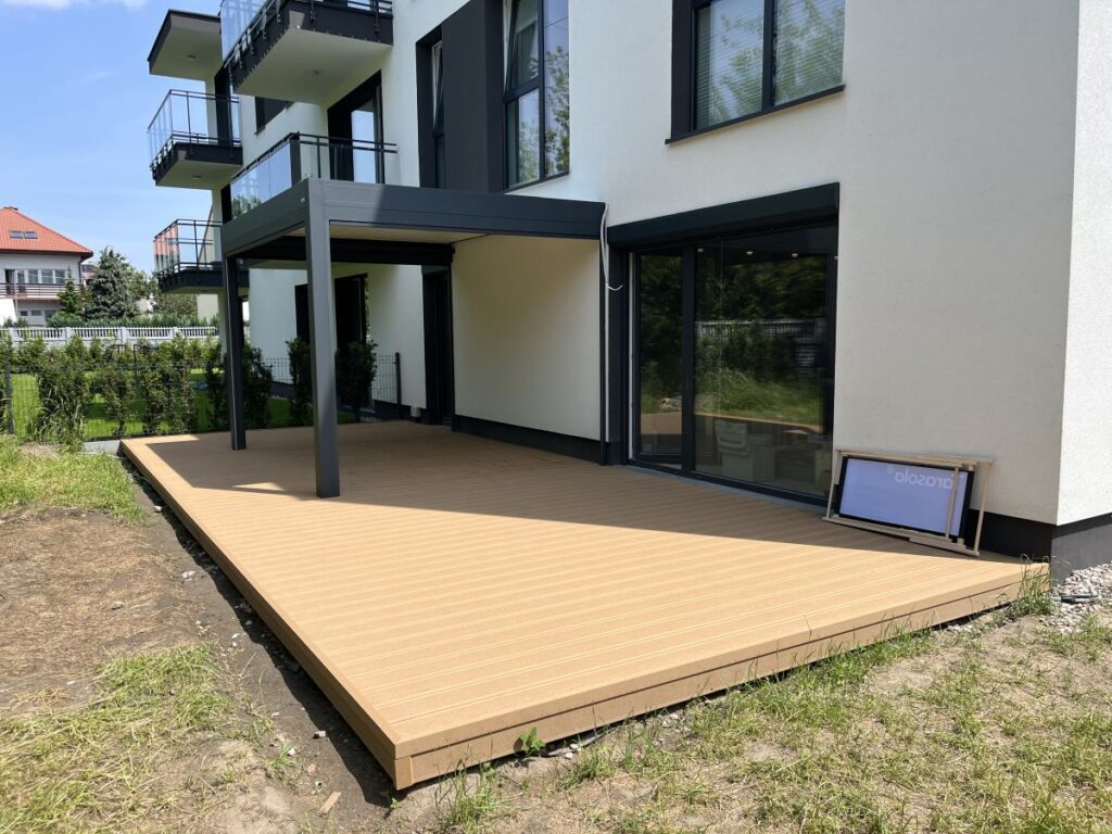 Tarasy drewniane Warszawa - Oferta strefatarasy.pl - Projektowanie, montaż, układanie tarasów