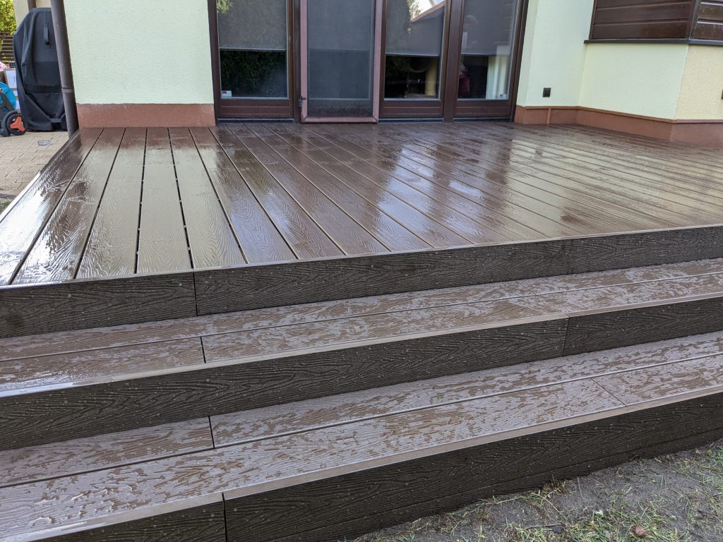 Tarasy drewniane Warszawa - Oferta strefatarasy.pl - Projektowanie, montaż, układanie tarasów